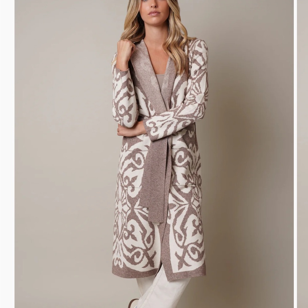 Cyrus hooded cardigan medium NEW W/ TAGS